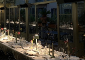 Meininger Hotels' A Winter Party with imperial tables and a top-tier catering: a perfect blend of tradition and innovation